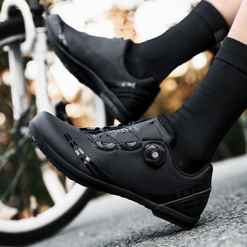 男性非ロックマウンテンバイクシューズクリートなしロード自転車 - Cycling Commuter Shoes のレビューと価格