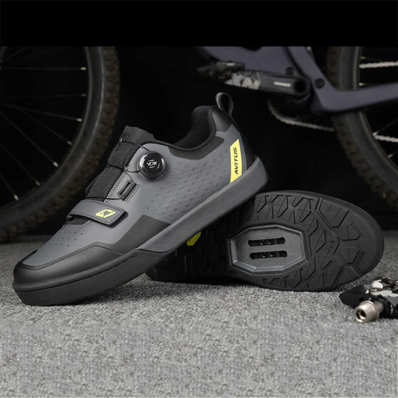 男性用マウンテンバイクシューズ,2ボルト,ラバーサンダル,ダ - Cycling Commuter Shoes のレビューと価格
