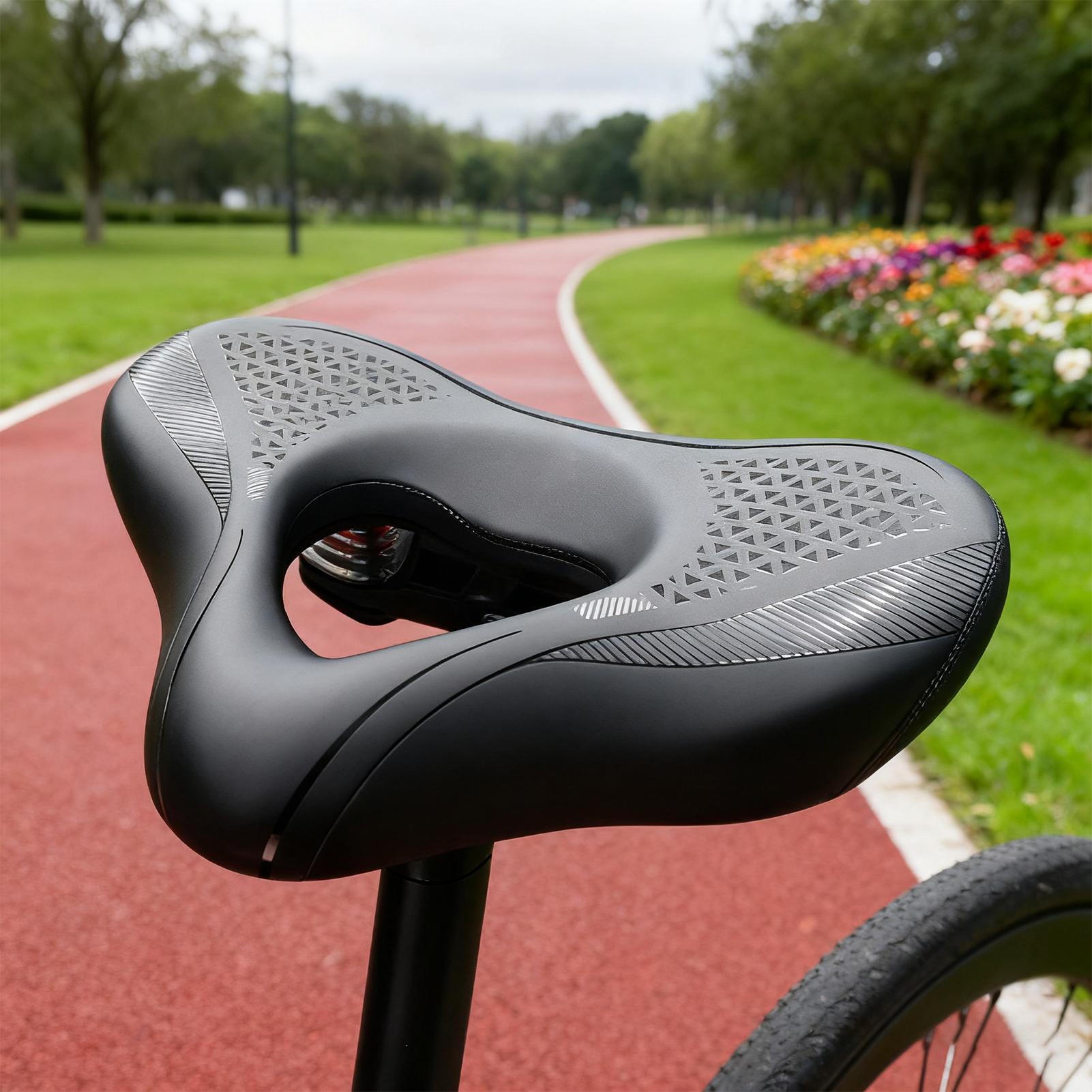 バイクシートパッド 衝撃吸収性 全天候型 中空バイクサイクリ - Cycling Commute Distance のレビューと価格