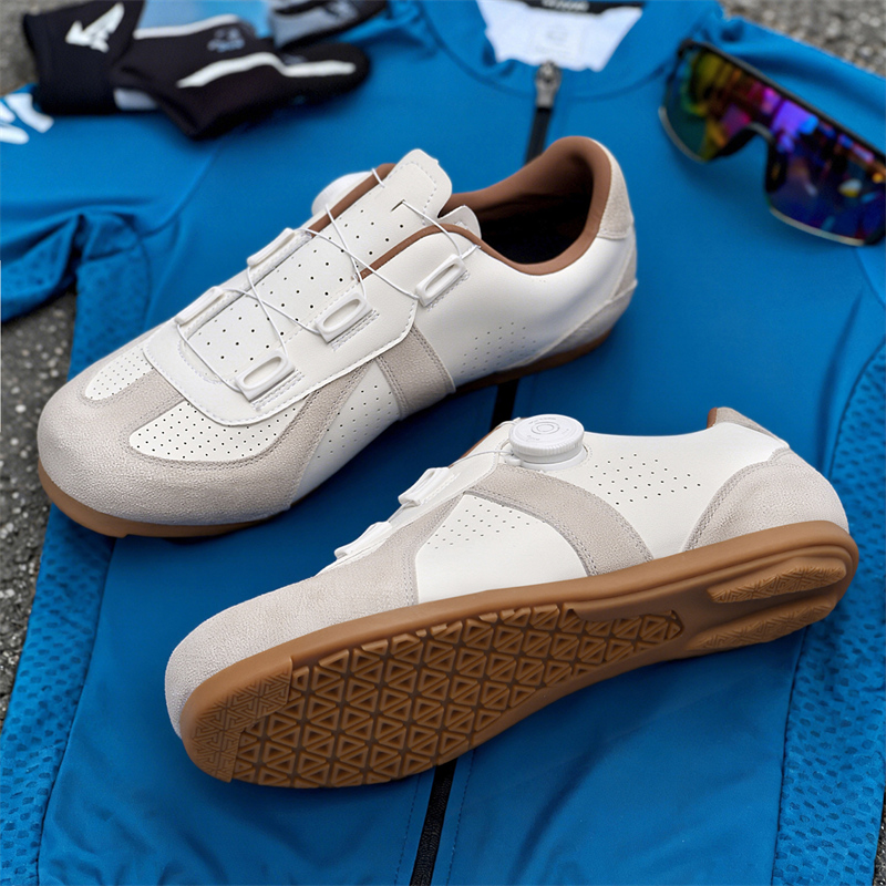女性用ノンロックマウンテンバイクシューズ、クリートなし、ロー - Cycling Commuter Shoes のレビューと価格