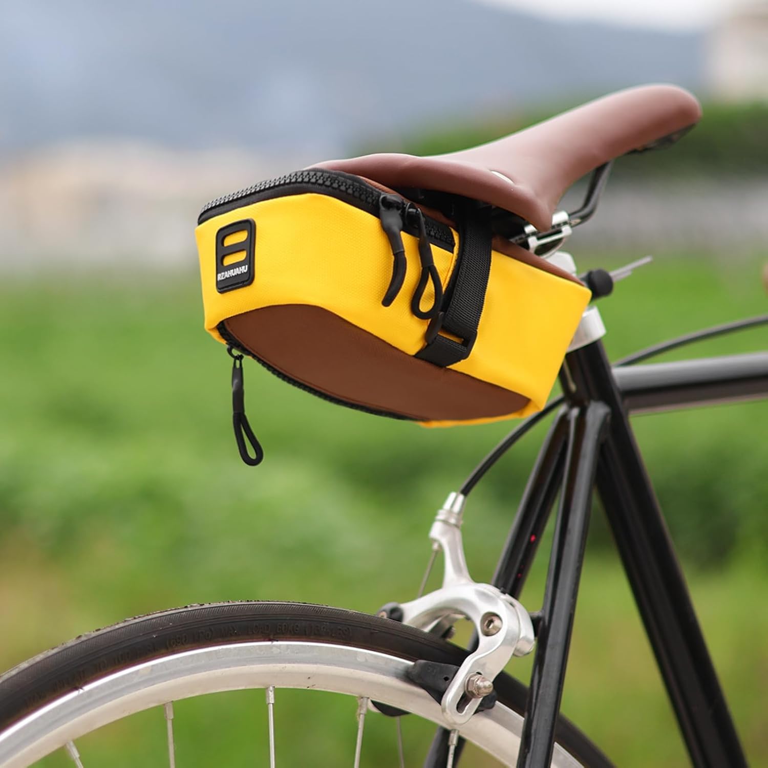拡張可能な大容量自転車シートバッグ シート下防水サドルパック - Saddle Bag Under Seat のレビューと価格